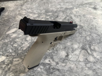 Bild 3 für Glock 17  |  KJW  |  GBB Greengas  |  Incl holster