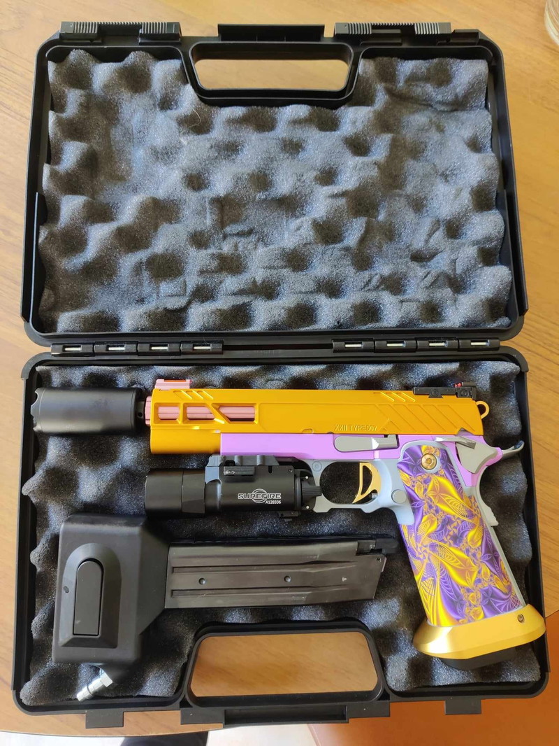 Image 1 for Custom hi-capa + toebehoren