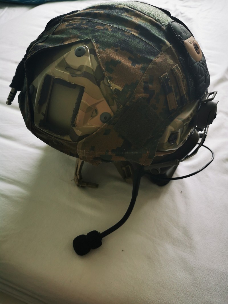 Image 1 for Helm met ztac headset
