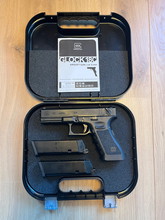 Image pour VFC Glock 18C incl pistoolkoffer en extra mag