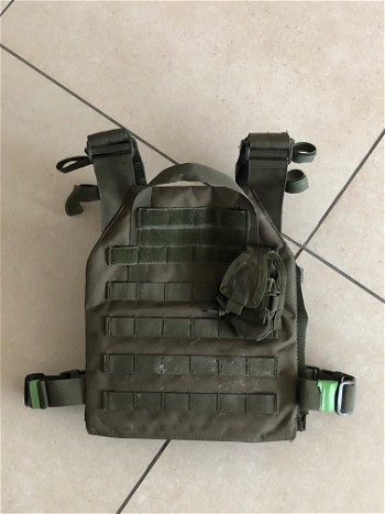 Afbeelding 2 van Lichtweight tactical vest van lancer tactical met pouches