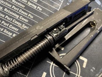 Afbeelding 6 van kwc 1911 co2 ) 2mags en carry case
