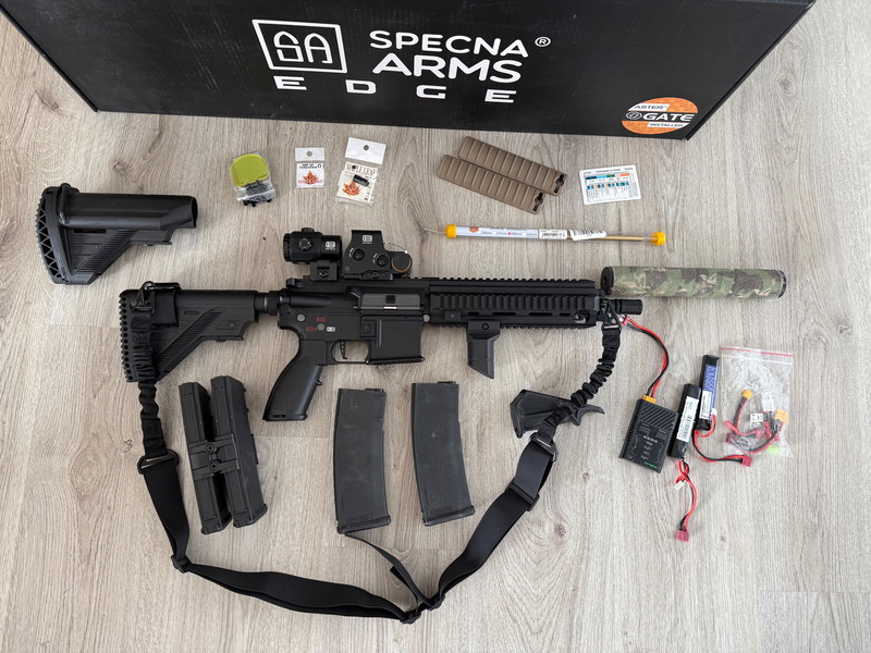 Image 1 for Specna Arms Edge 2.0 SA-H20 (HK416) Full Metal + Upgrades, Attachments, Magazijnen, Batterijen, Oplader en MEER! (complete set)