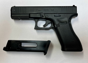 Afbeelding 3 van SOLD Glock 17 Gen5 MOS (mit Adaptern) GBB CO2 Softair 6mm