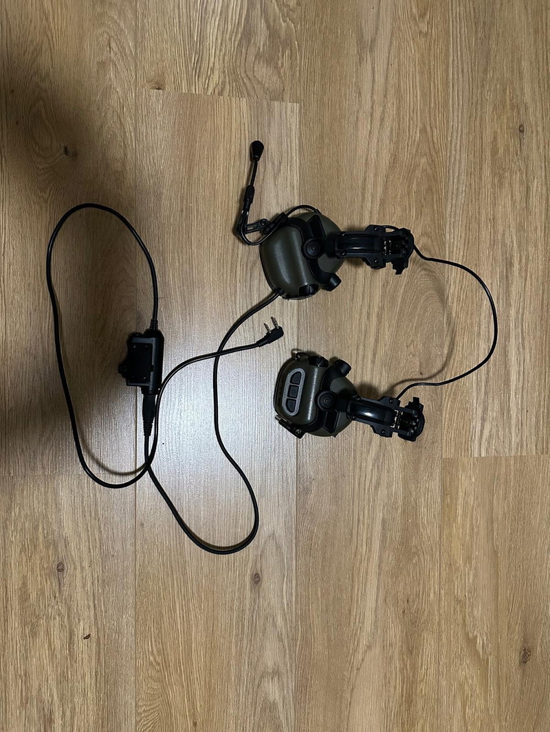 Bild 1 für Earmor M32H + Gel earcups + Arc rail arms + kenwood / baofeng PTT