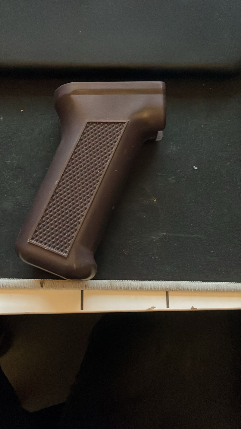 Imagen 1 de E&L brown bakelite pistol grip