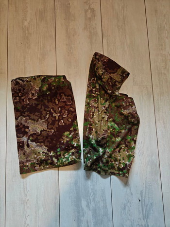 Image 3 for 2 uitrustingen te koop wegens stoppen