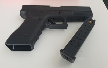 Image 2 pour splinternieuwe glock 18 C