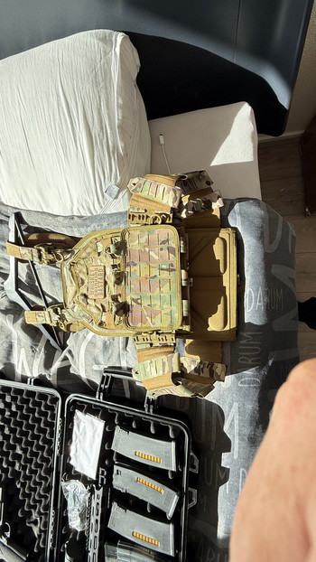 Imagen 2 de KWA RM4 Ronin T10 Black + handwapen + heel veel toebehoren
