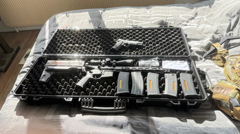 Imagen 5 de KWA RM4 Ronin T10 Black + handwapen + heel veel toebehoren