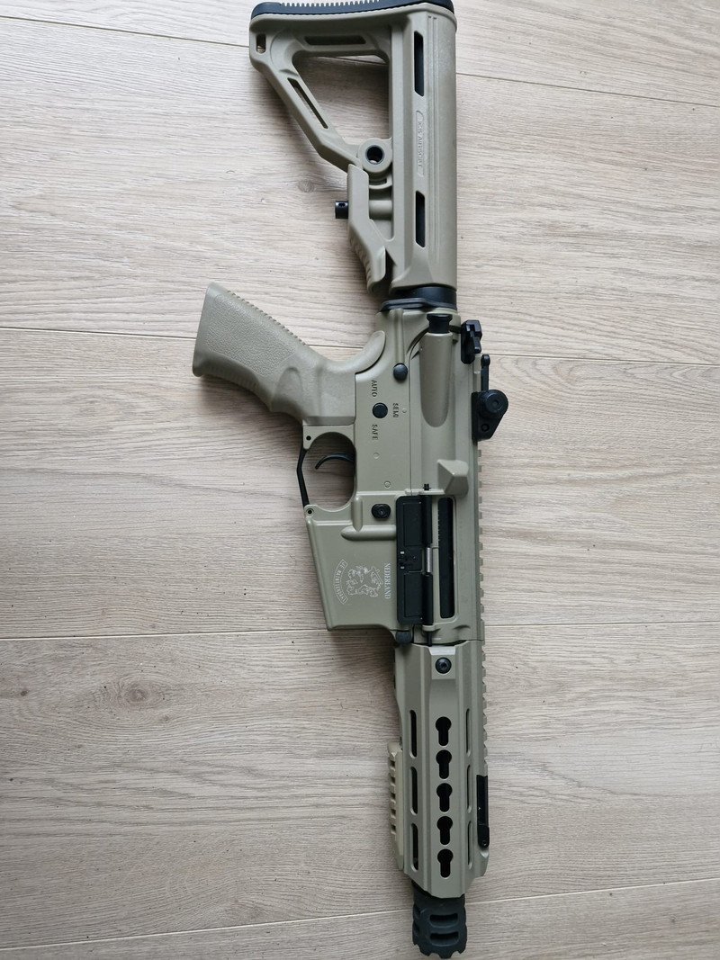 Image 1 for ICS CXP UK1 Captain Tan met NL logo + 7 magazijnen + grip + sling