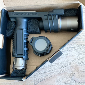 Imagen 5 de M910A Retro Flashlight/Grip
