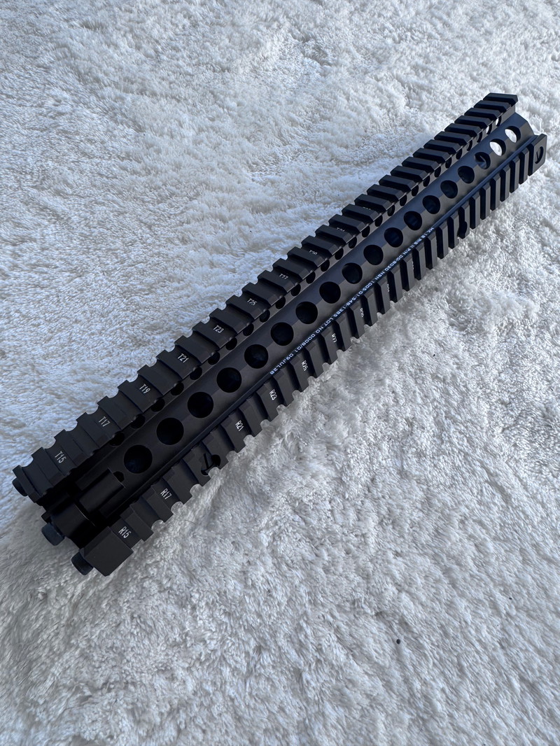 Bild 1 für Te koop: Replica Daniel Defense MK18 RIS-2 Handguard (12 inch) - Brown (Diep Brons) - Topkwaliteit!