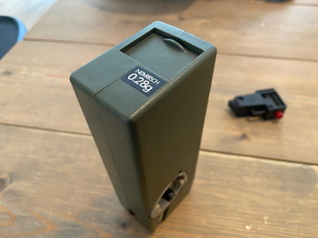 Afbeelding 4 van Odin sidewinder m12 speedloader including sound damper buffer and universal adapter. Green