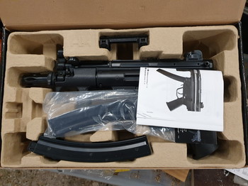 Imagen 2 de H&K MP5 replica ongebruikt in verpakking met extra magazijn