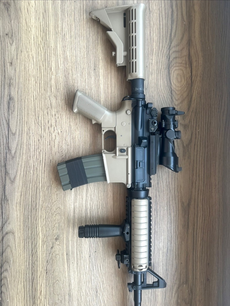 Image 1 pour M4A1 Custom MW2 2009 paintjob