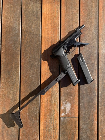 Image 2 pour KSC KWA M93R with accessories (full metal)