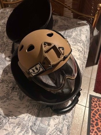Image 3 for Warq Helmet + Transport Case