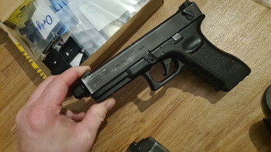 Bild für Tokyo Marui G18c, PGC Slide, spare parts, upgrade parts, Holster, 4 mags