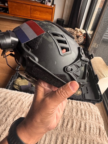 Image 4 for HHV Bump Helmet Multicam Black, Earmor M32 MilPro en rail adapters.