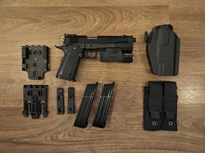 Bild für Tokyo Marui Hicapa 5.1, Nine Ball S.A.S. Front Kit Neo, 2 mags, Safariland 578, laser-flashlight