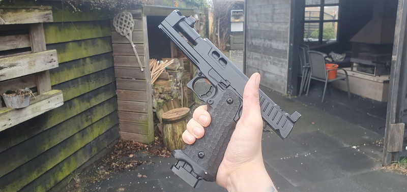 Afbeelding 1 van Army Armament R604 Hi-Capa