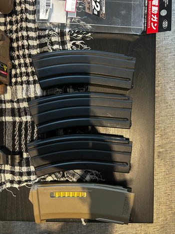 Bild 5 für HK416D Tokyo Marui quasiment neuve (2 parties jouées) + accessoires