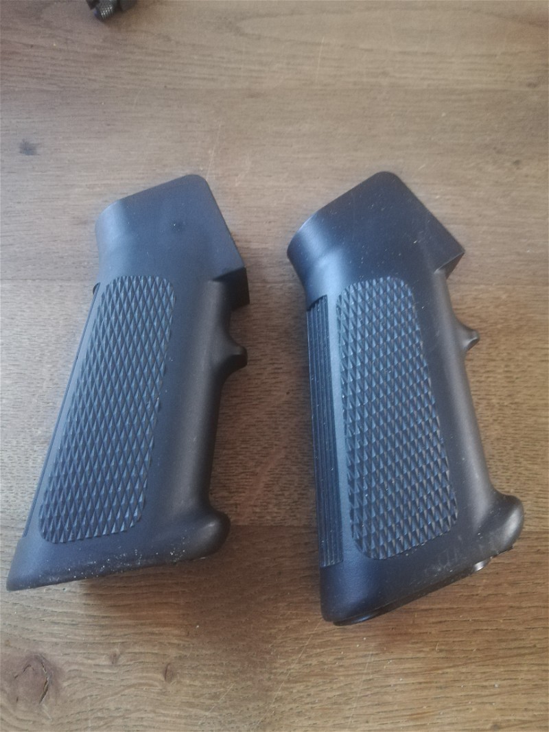 Image 1 for 2x Grip M4