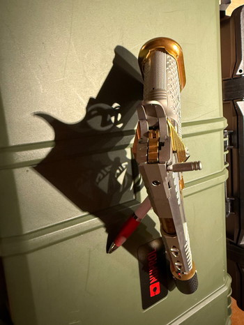 Afbeelding 2 van Te koop custom hi capa.