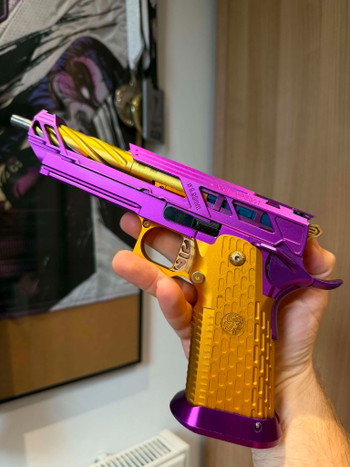 Imagen 3 de Custom Hi-Capa
