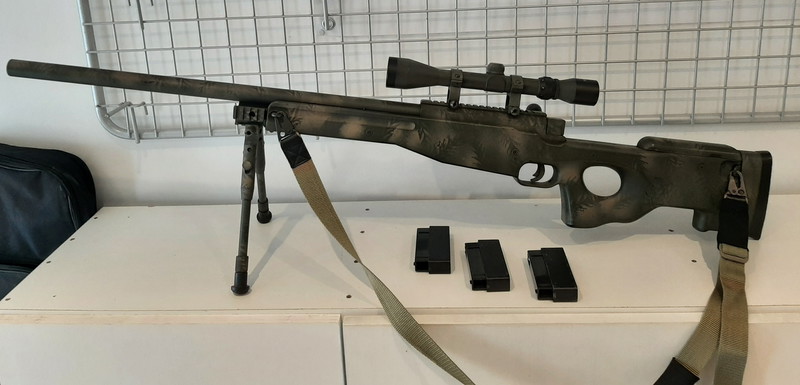Afbeelding 1 van Upgraded Well L96 Sniper Rifle met Upgrades en Aangepaste Camo Finish