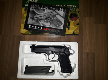 Imagen 2 de KWA U.S. 9mmM9 Full Metal Version