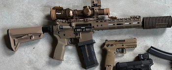 Imagen 3 de SIG SAUER TANGO 1-6x + AIMPOINT ACRO REPLICAS