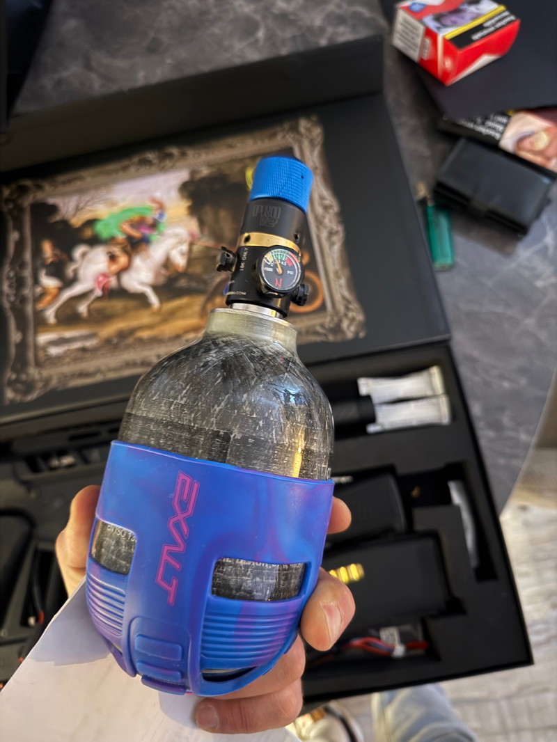 Bild 1 für Heretic labs + grip + carbon fles