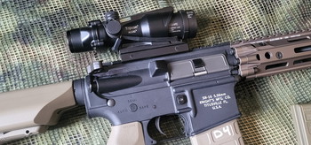 Imagen 2 de EMG Stoner SR-16 DMR with R-hop