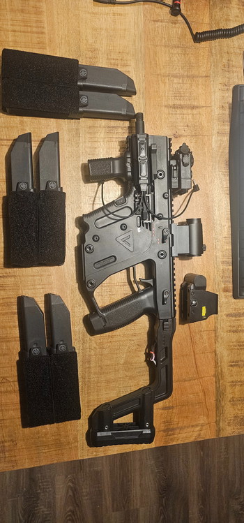 Image 2 pour Kriss vector