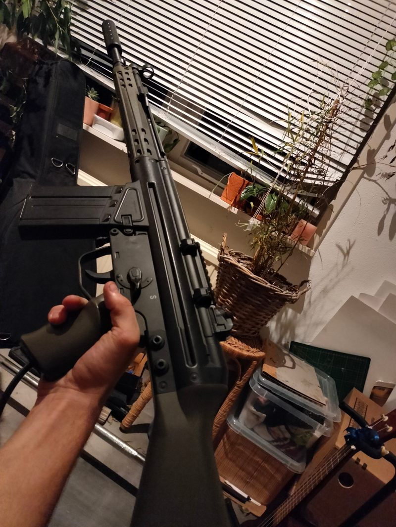 Bild 1 für Combideal! 2 voor 1! Wolverine inferno en m4 gbb hPa mag!