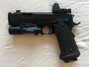 Image 2 for Army armament R604