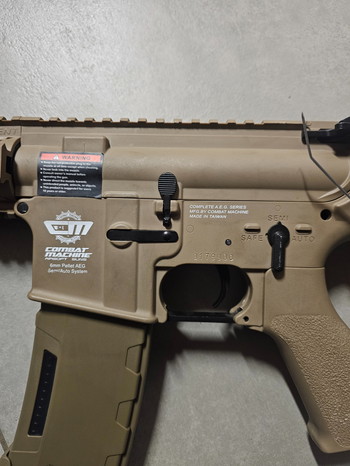Imagen 4 de G&G CM16 Raider S TAN Excellent kit débutant complet
