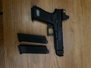 Imagen 3 de Glock 17 Gen5 inkl 5mags, Reddot, Kompensator