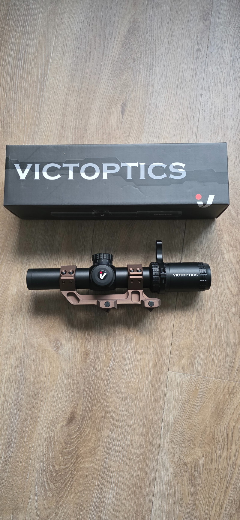 Imagen 1 de Vicoptics 1-6x24 lpvo with iluminated reticle