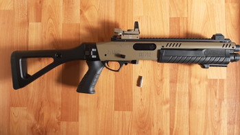 Image 3 for Fabarm gas shotgun tan met red dot