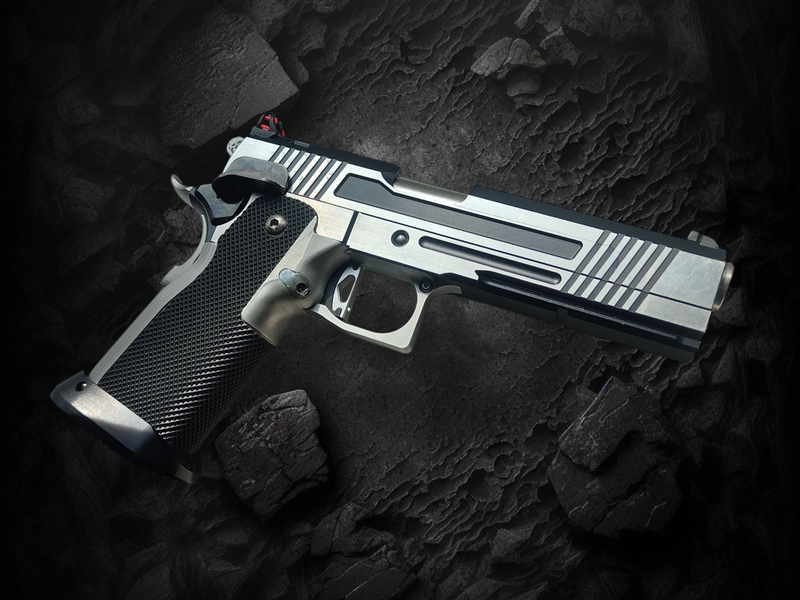 Afbeelding 1 van Hi capa oldskool AM TwoTwo split slide build