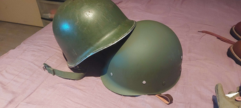 Afbeelding 4 van (!!MOET WEG!!) WW2 1942 US PARATROOPER ESSENTIALS + ECHTE POST-WAR M1 US HELMET