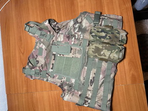 Bild für Tactical vest woodlands camo