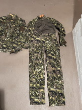 Afbeelding van Ensemble complet (T-shirt, Veste, Pantalon) Maskpol Mapa de taille M