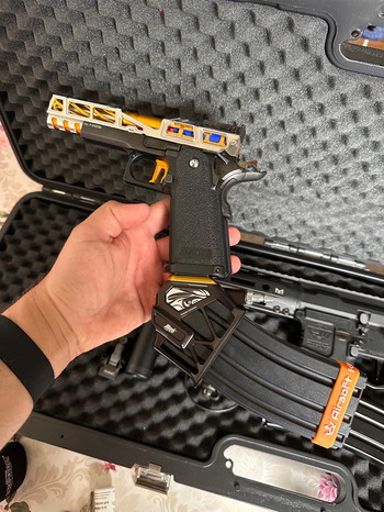 Bild 4 für Custom Hi-Capa + ARP 556 2.0