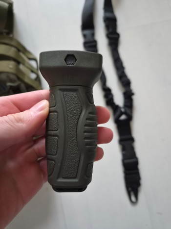 Bild 4 für Vest met 3 mags, sling, en foregrip