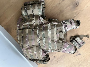 Image 4 for Airsoft Plate Carrier + Pouches & Plates