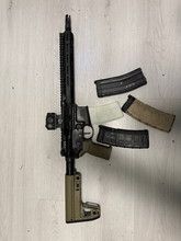 Imagen para VFC BCM 11" Met ECHTE radian charging handle en ECHTE strike industries dust cover en andere upgrades!